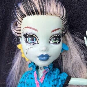 Vintage Monster High doll, Frankie Stein Doll, OG1 Scaris city of frights
